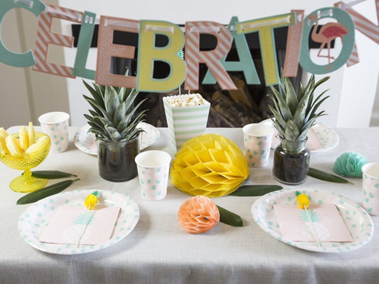 apprenez a faire pousser les ananas decouvrez comme c est facile sur sostrenegrene com guides de projets creatifs pour les grands comme pour les petits sostrene grene apprenez a faire pousser les ananas