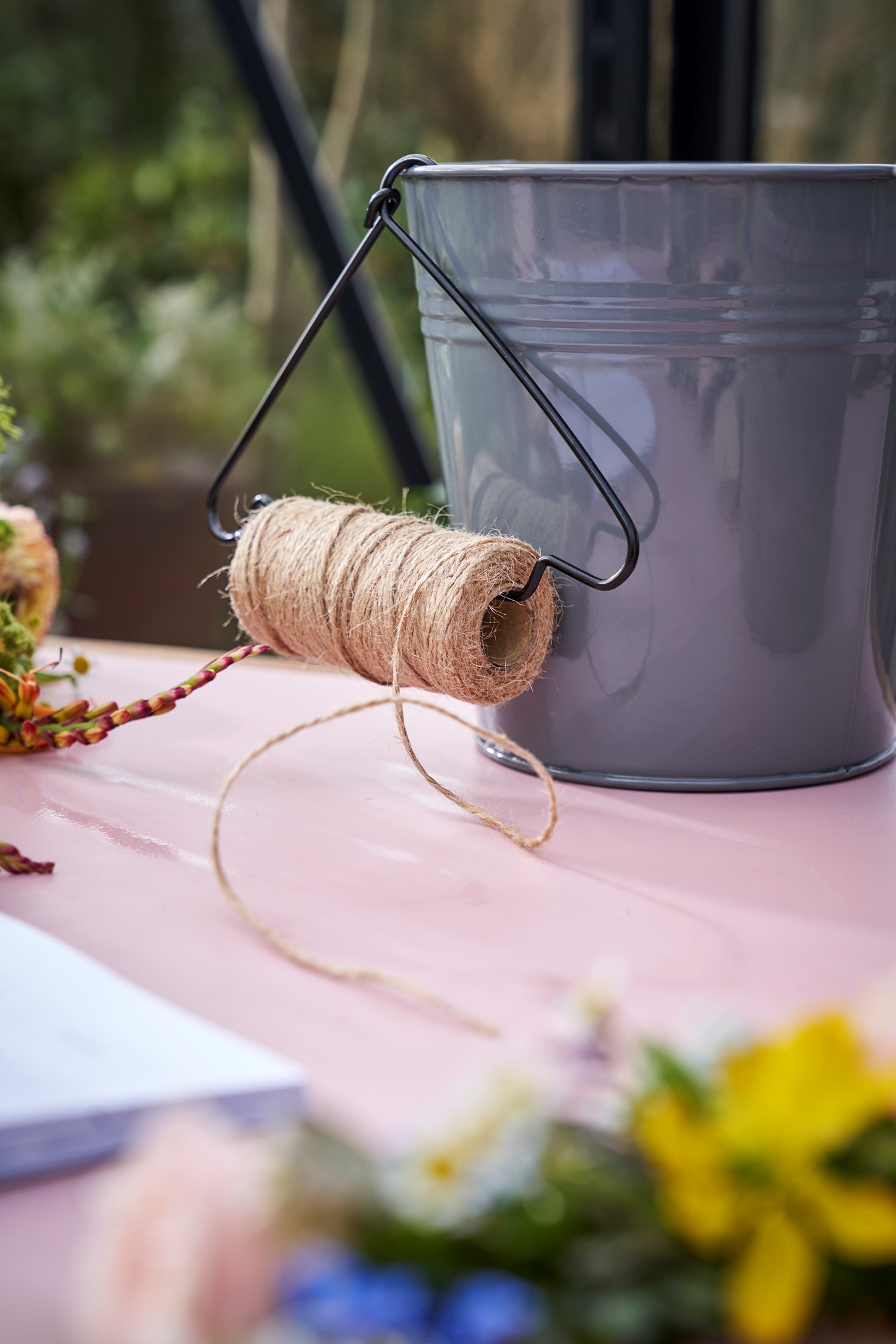 Jute twine with iron holder 55 m Søstrene Grene