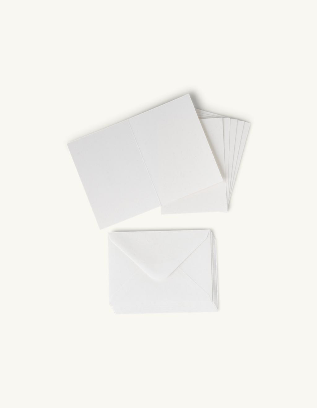 Gearceerd Reageren Plaats Kaarten met enveloppen | Papier. 15,2 x 10,8/16,2 x 11,5 cm. 209/116 gsm. 6  stk. | Søstrene Grene