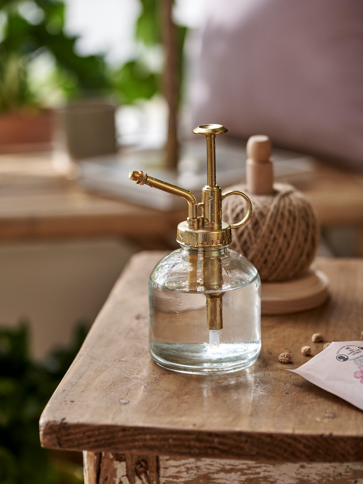 Plant mister Glass/polypropylene. Ø7.6 x 16.5 cm. Søstrene Grene