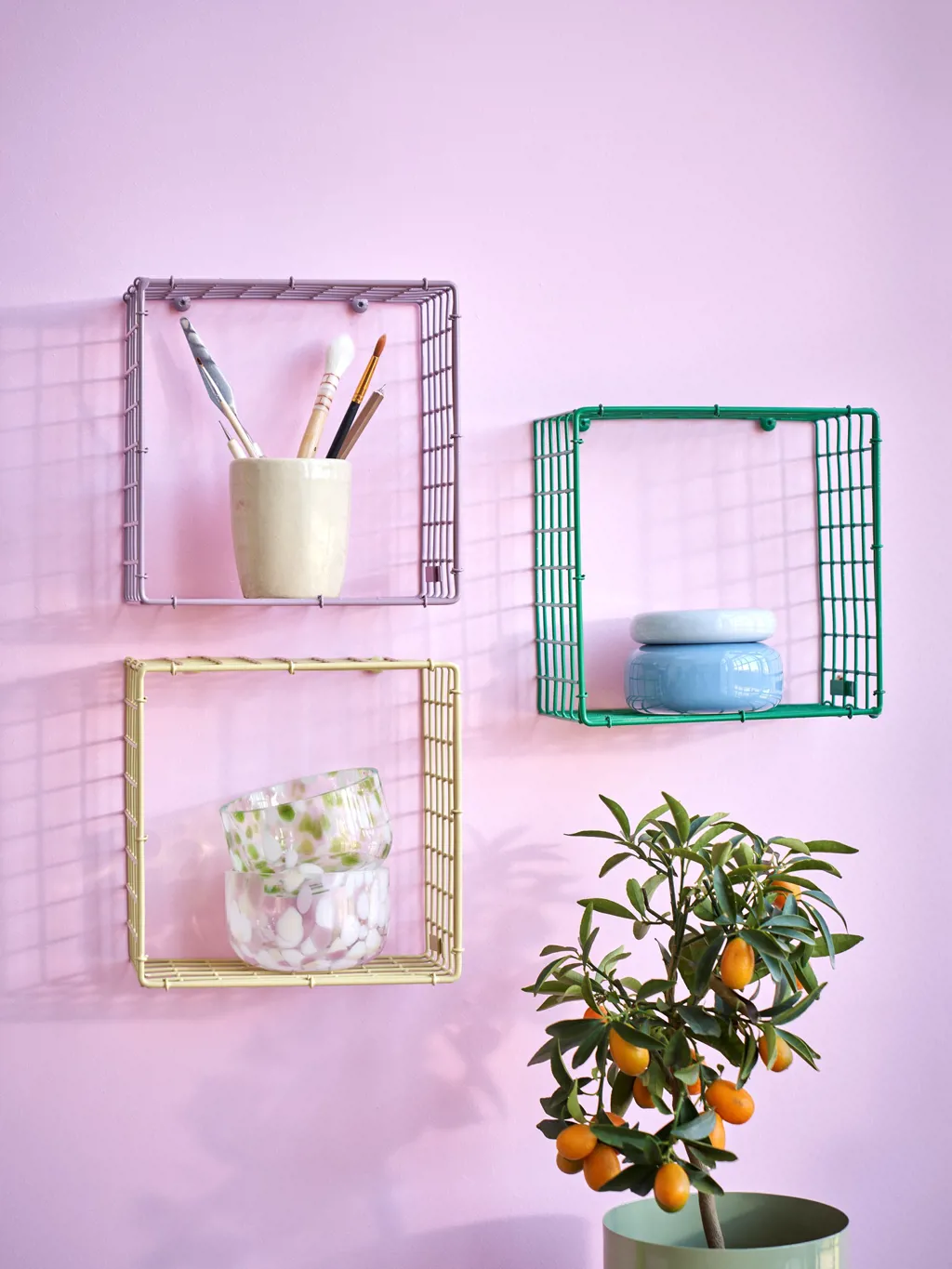 CUBE Wandrek Metaal 21 X 13 5 X 21 Cm Green Kalager Design cube-wandrek-metaal-21-x-13-5-x-21-cm-green-kalager-design