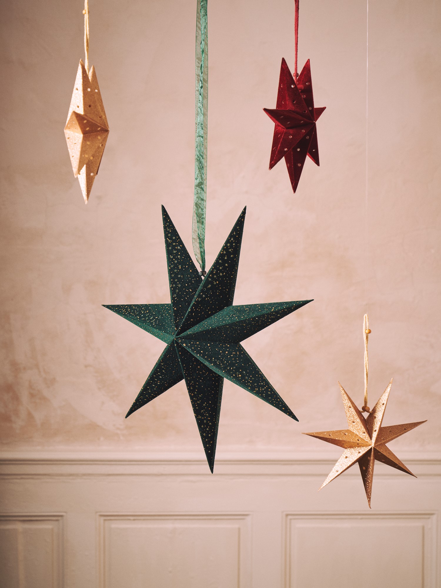 Julpynt Se de härliga dekorationerna här Søstrene Grene