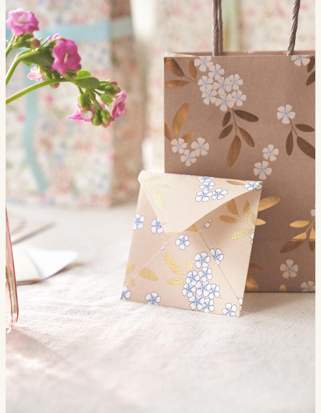 Gift-wrapping | Create lovely presents | Søstrene Grene