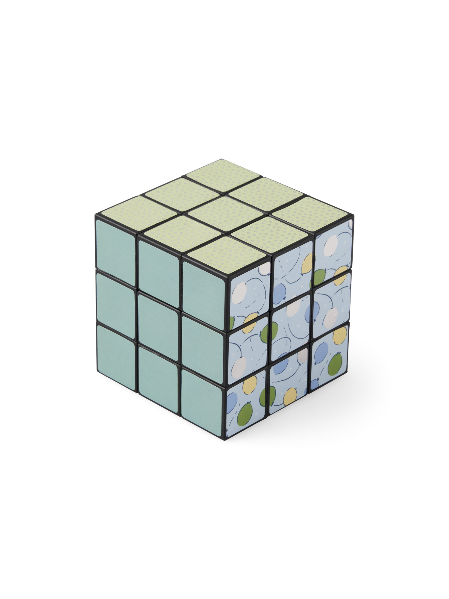 Magic cube 7 x 7 x 7 cm. Multi
