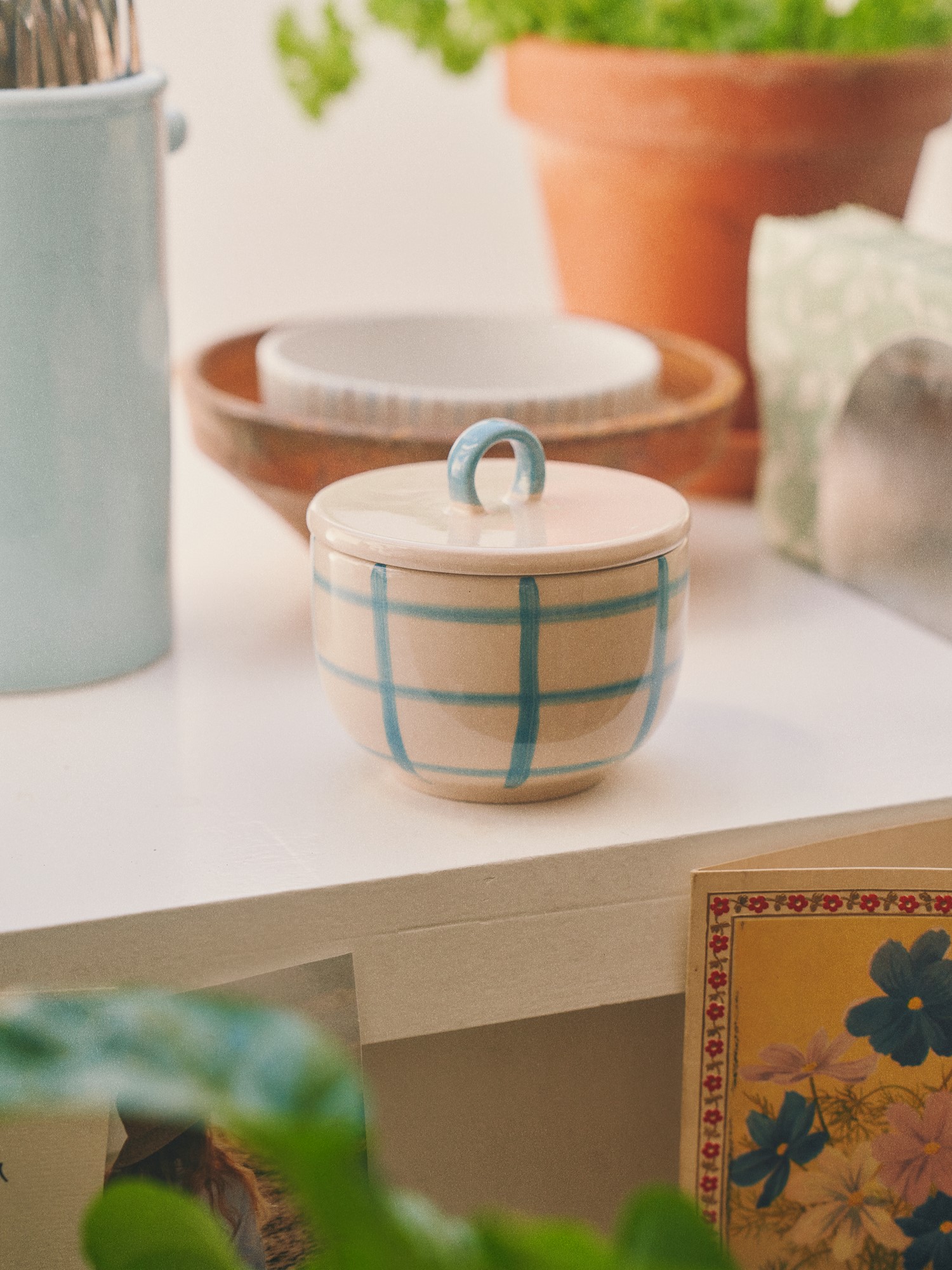 Sugar bowl Stoneware. Ø8.7 x 8.4 cm. Smokey Blue, Off White