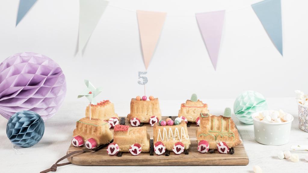 Anna Adore Surprendre Les Petits De La Famille Avec Des Patisseries Maison Jetez Un Coup D 039 œil A La Video Pour Preparer Et Decorer Un Gateau Quot Petit Train Quot Sostrene Grene Anna Adore Surprendre Les Petits De La Famille Avec Des Patisseries Maison Jetez Un Coup D 039 œil A La Video Pour Preparer Et Decorer Un Gateau Quot Petit Train Quot Sostrene Grene