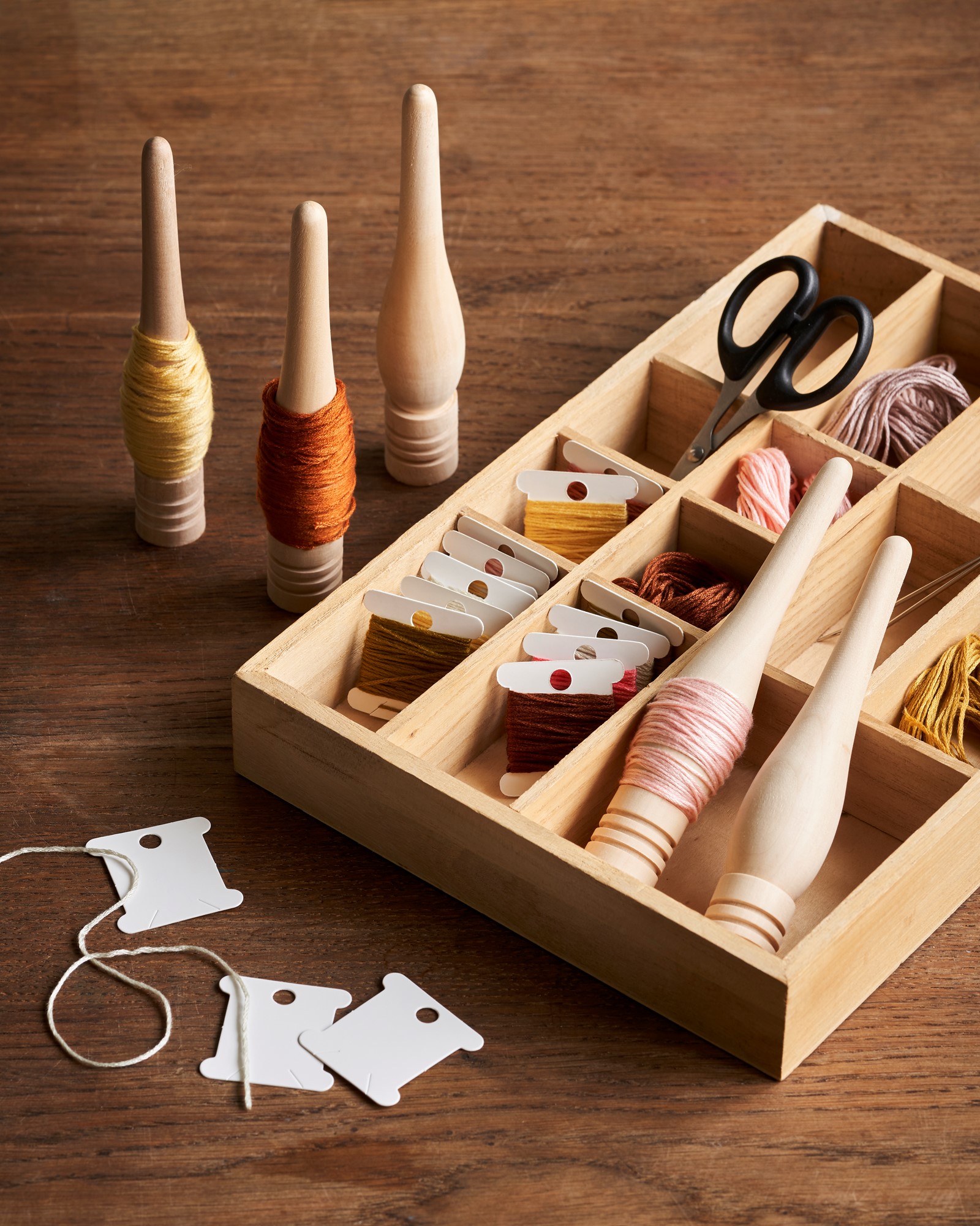 Embroidery thread holder Schima superba Søstrene Grene