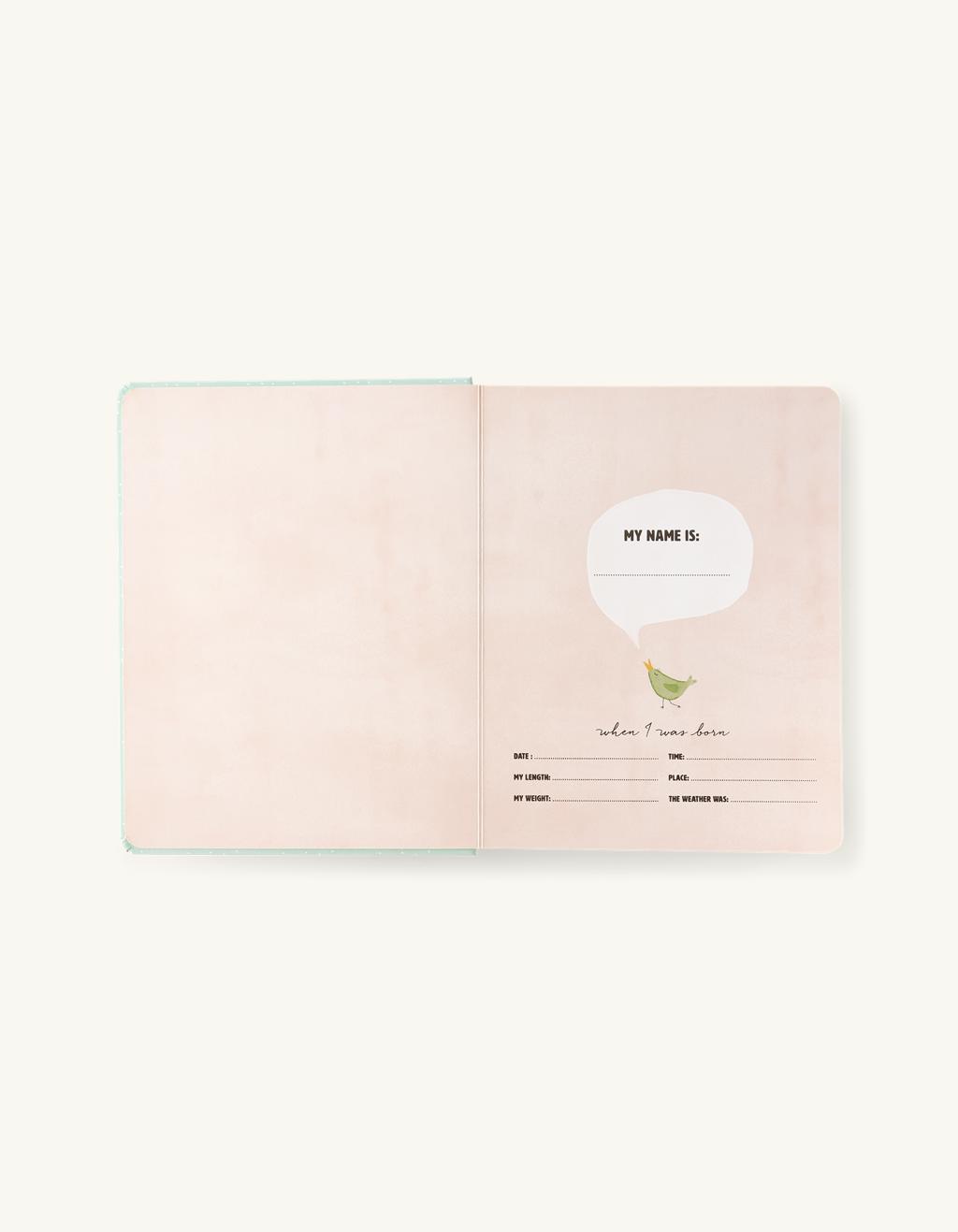 Livre La Premiere Annee De Bebe Papier Sostrene Grene Livre La Premiere Annee De Bebe Papier Sostrene Grene